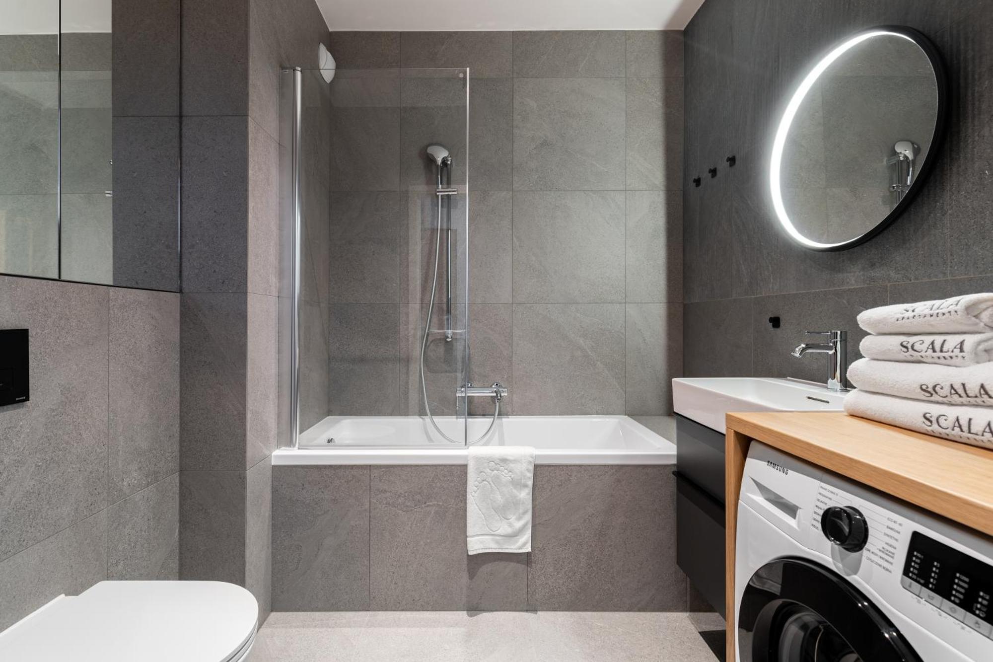 غدانسك Scala 60C City Center Apartments & Studio By Lion Apartments المظهر الخارجي الصورة